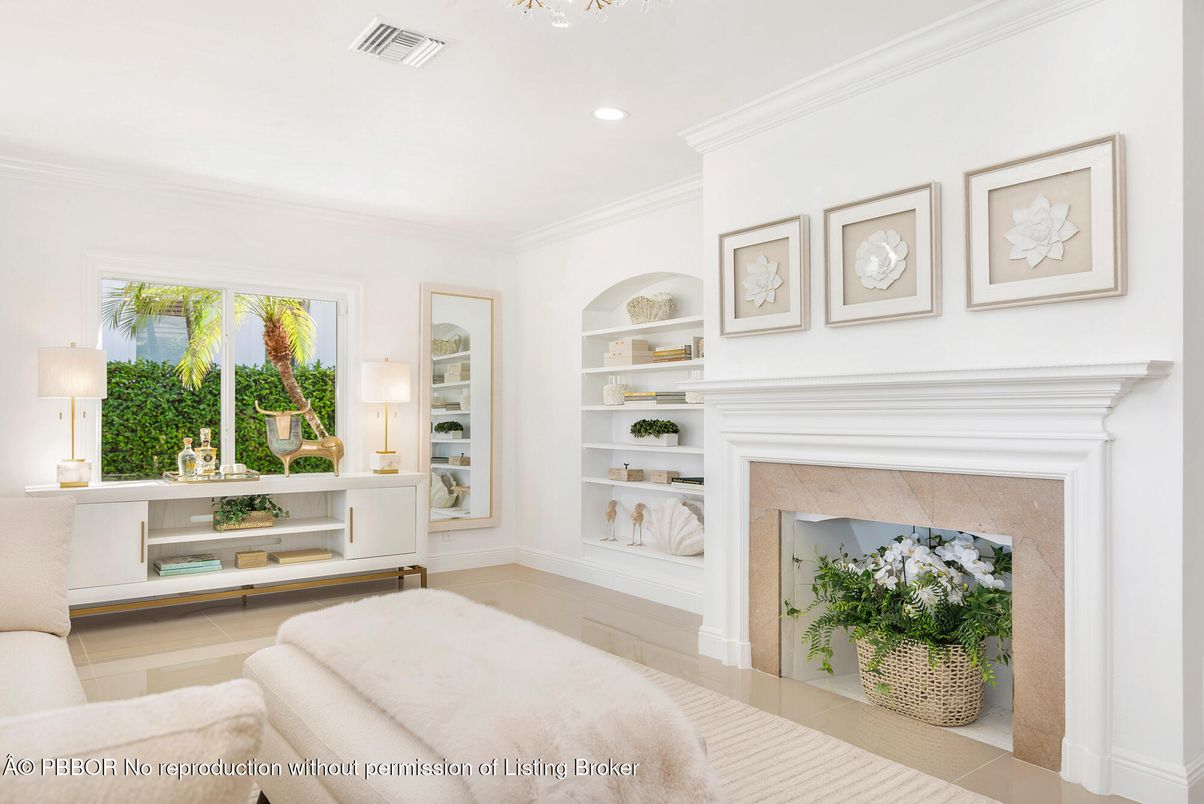 Bedroom, Fireplace, Interior, Recessed Lighting