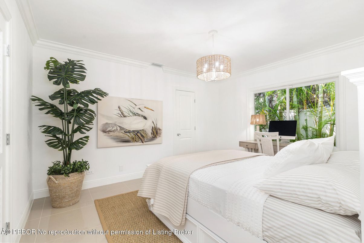 Bedroom, Interior, Pendant Lights