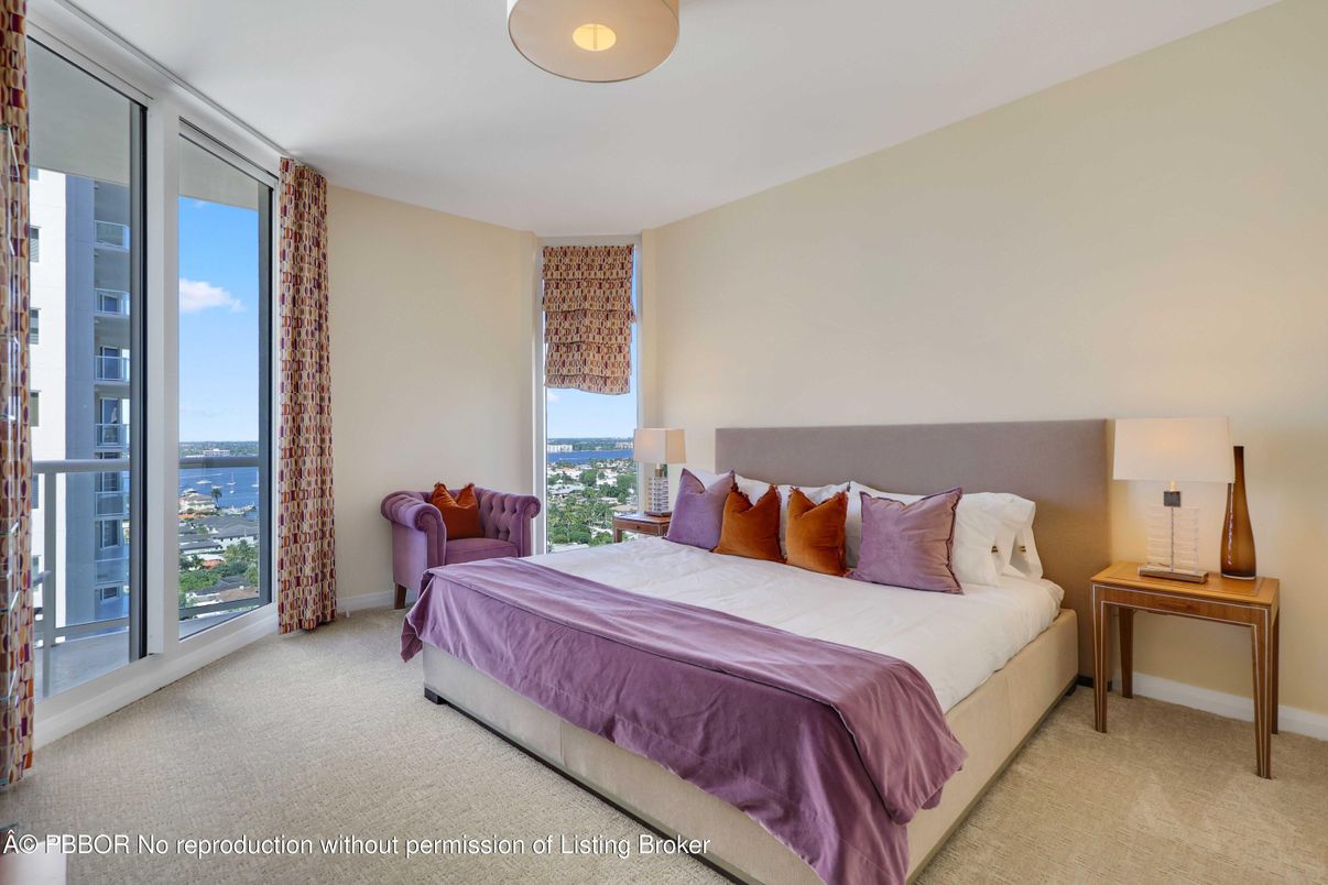 Bedroom, Interior, Water