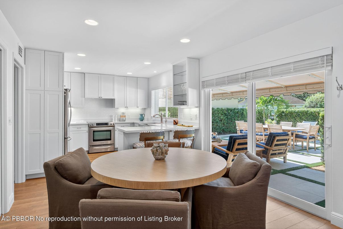 Dining room, Interior, Kitchen, Recessed Lighting, Stainless Steel Appliances, Wood Texture Flooring