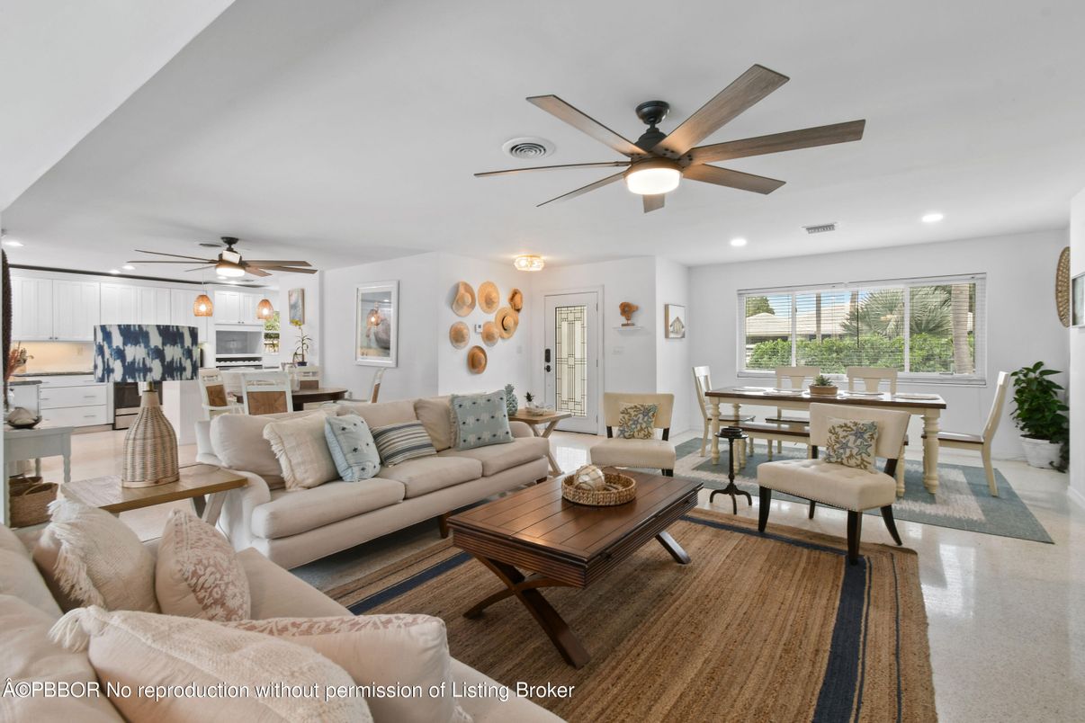 Dining room, Interior, Kitchen, Living room, Recessed Lighting