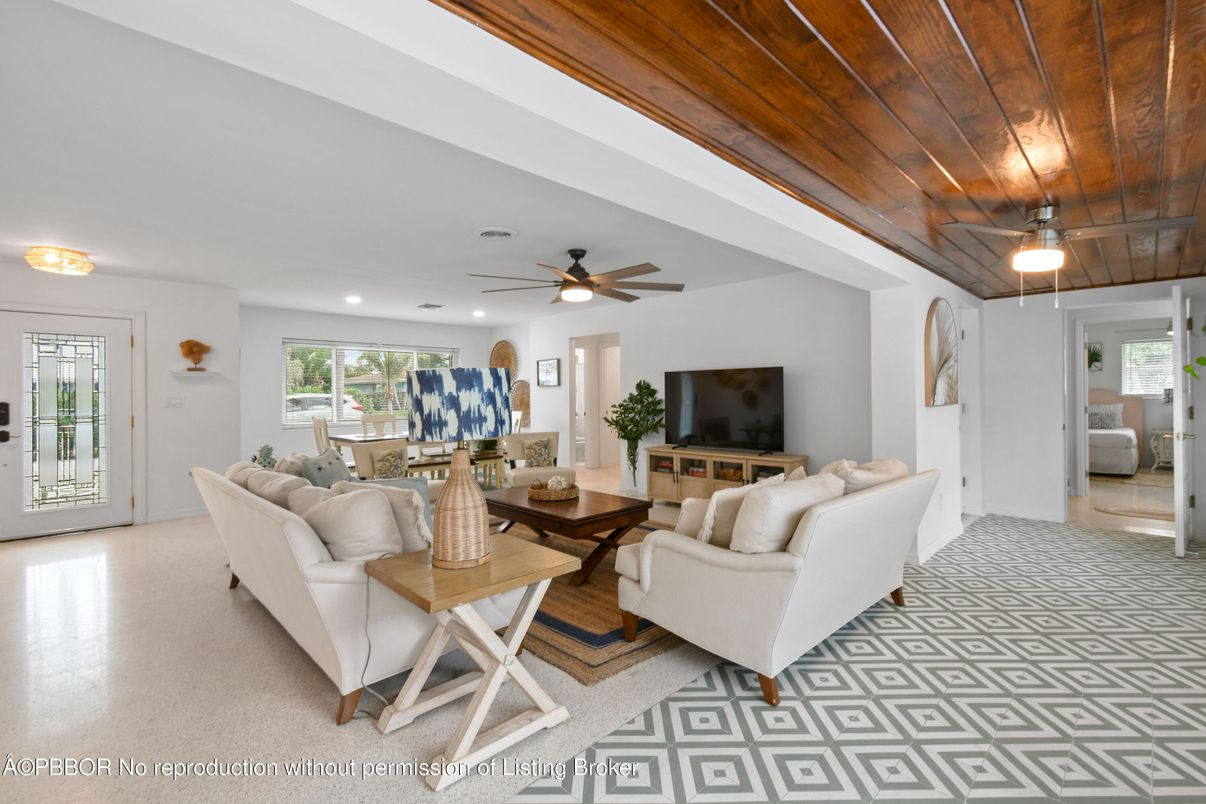 Dining room, Interior, Living room, Recessed Lighting, Wooden Ceilings