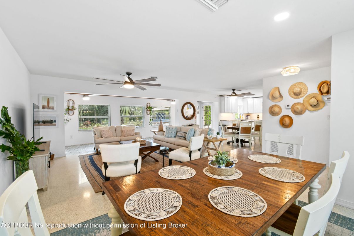 Dining room, Interior, Living room, Recessed Lighting