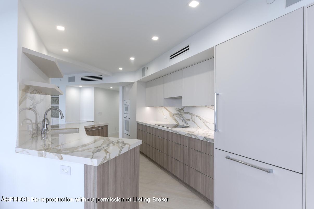 Interior, Kitchen, Recessed Lighting