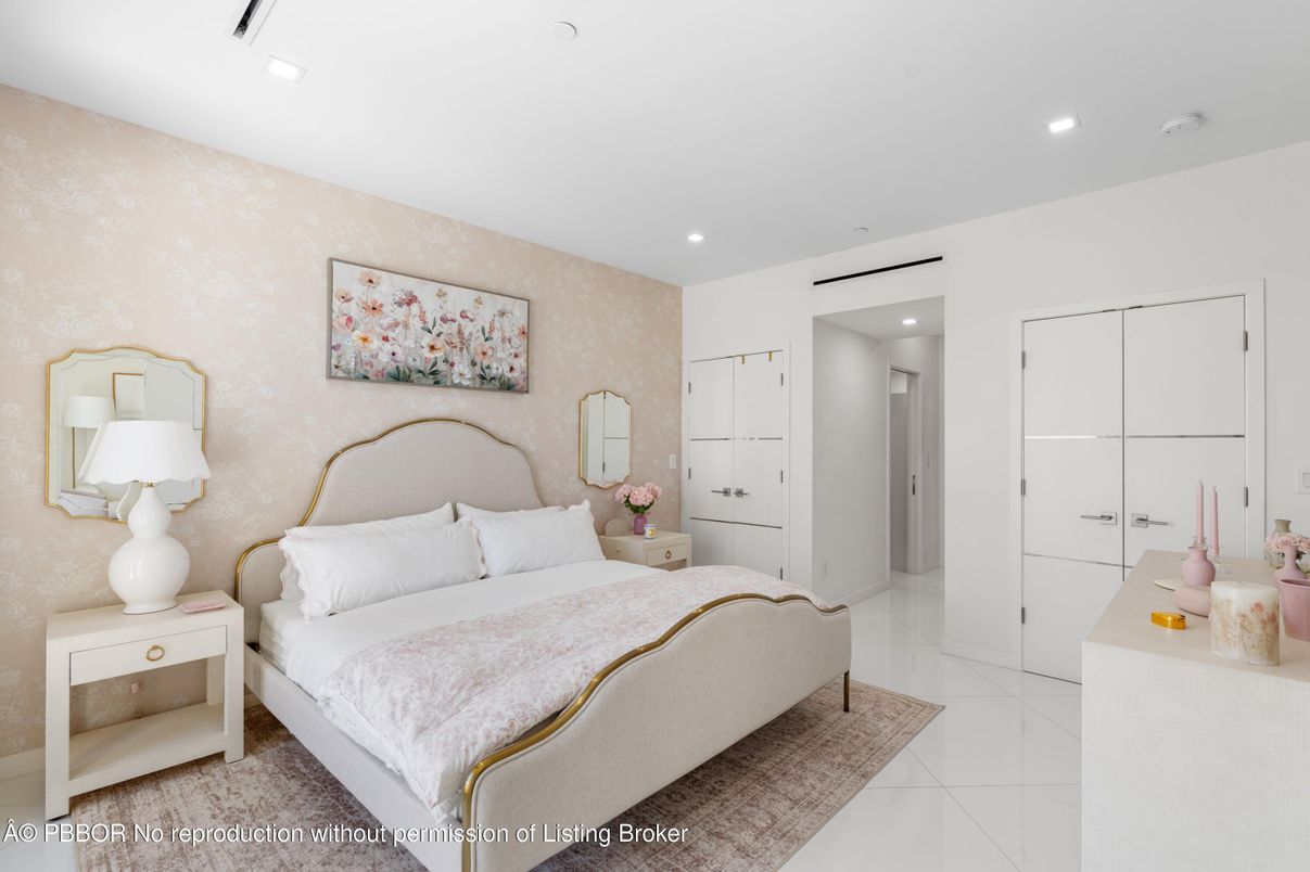 Bedroom, Interior, Recessed Lighting