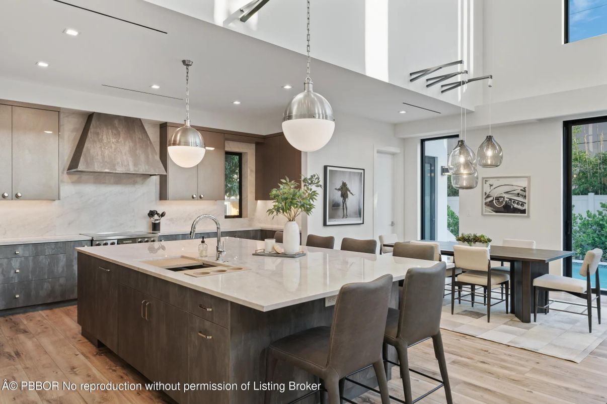 Dining room, Interior, Kitchen, Pendant Lights, Recessed Lighting, Wood Texture Flooring