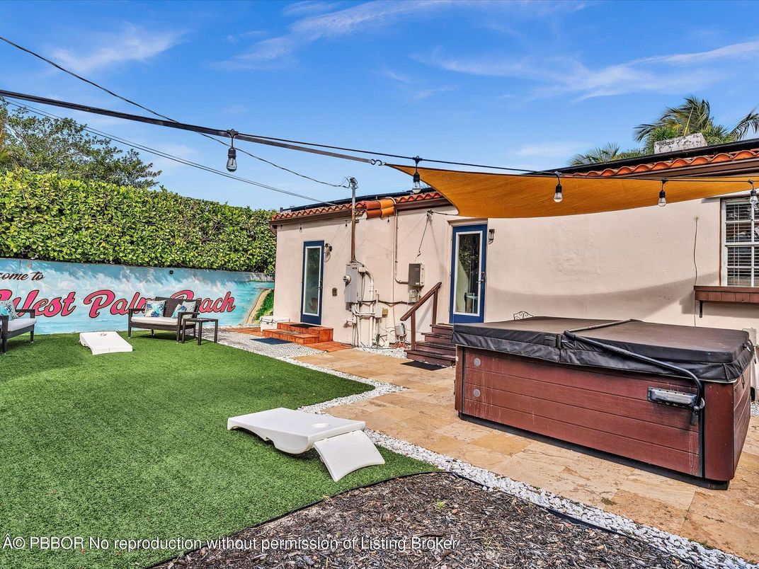 Backyard, Exterior, Hot Tub