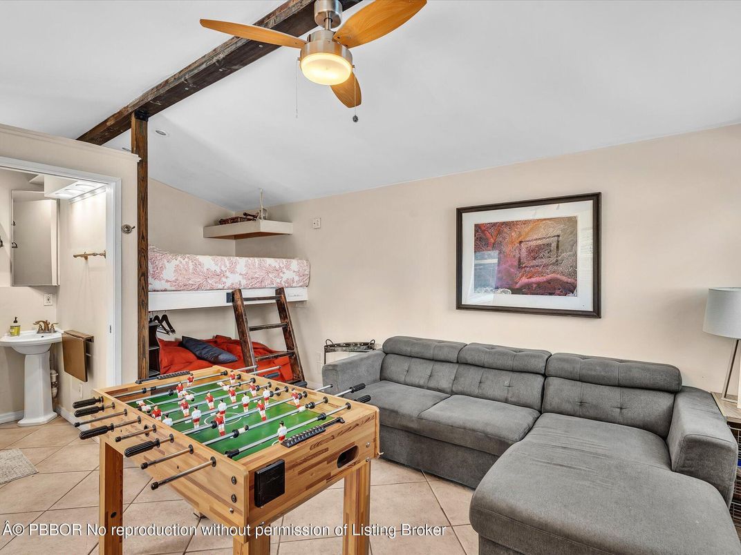Game Room, Interior, Living room