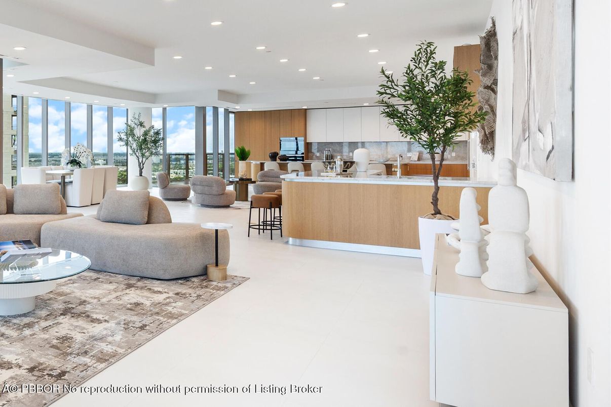 Dining room, Interior, Kitchen, Living room, Recessed Lighting