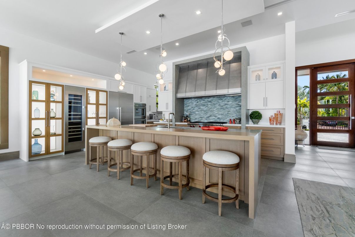 Interior, Kitchen, Pendant Lights, Recessed Lighting, Stainless Steel Appliances