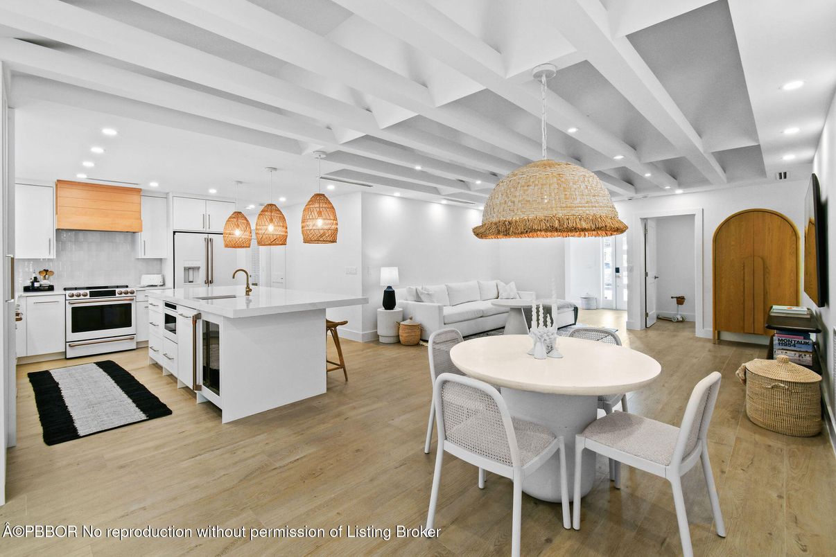 Dining room, Interior, Kitchen, Living room, Pendant Lights, Recessed Lighting, Stainless Steel Appliances, Wood Texture Flooring