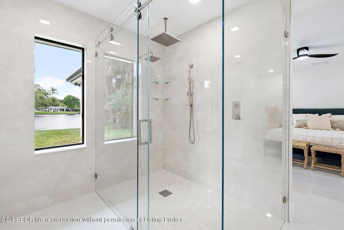 Bathroom, Bedroom, Glass Shower, Interior, Recessed Lighting, Water