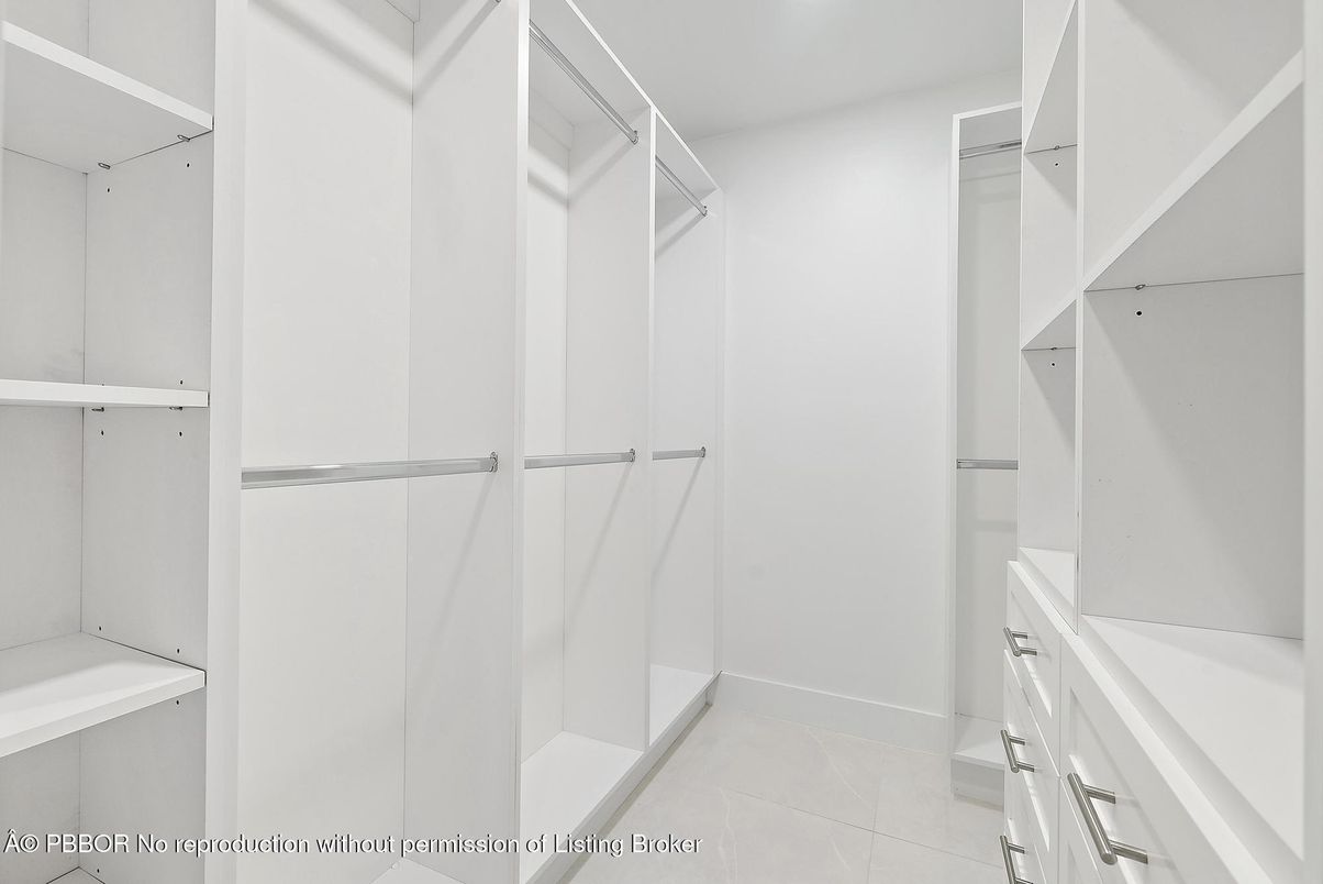 Interior, Recessed Lighting, Walk-in Closets
