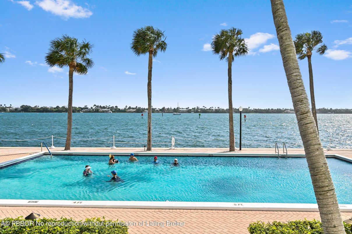 Exterior, Pool, Water