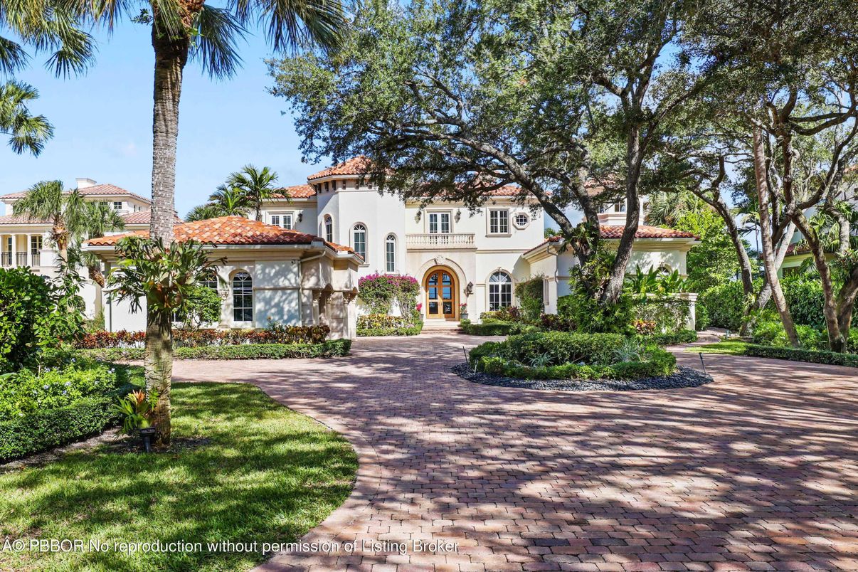 Backyard, Exterior, Facade, Spanish Mediterranean