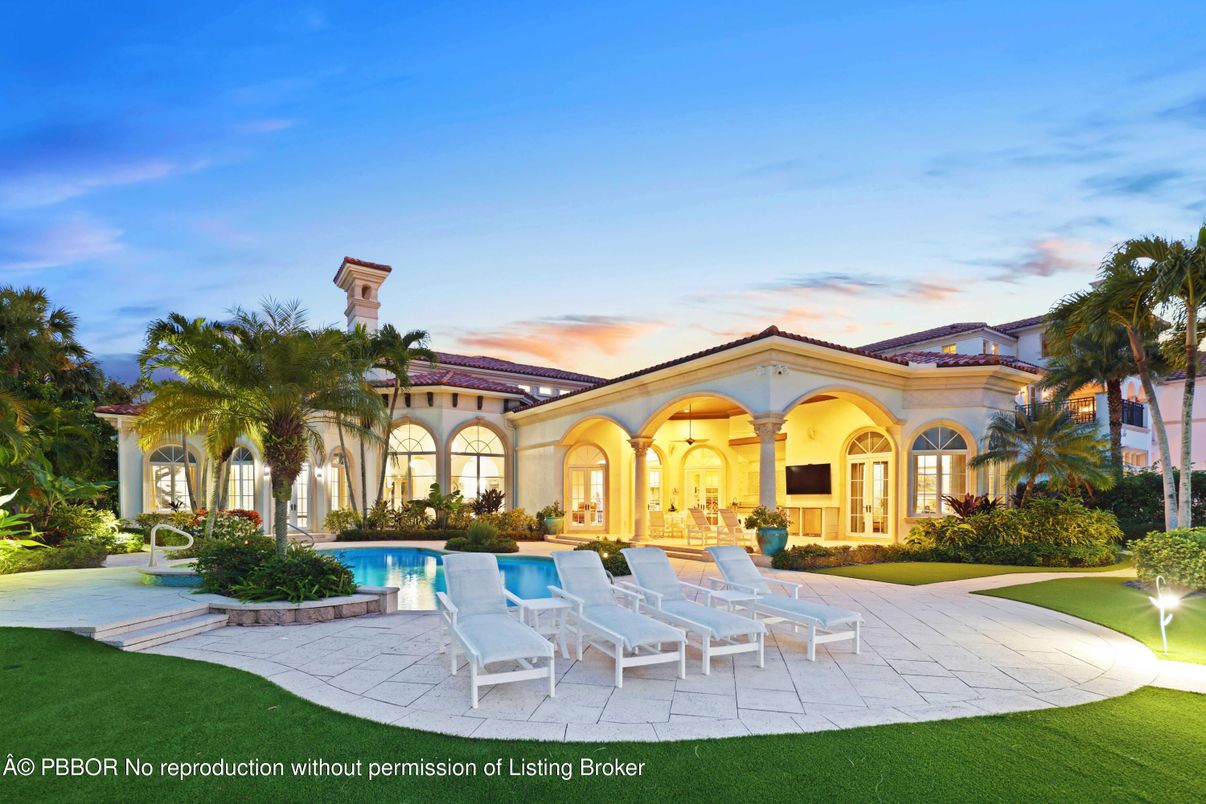 Backyard, Exterior, Pool