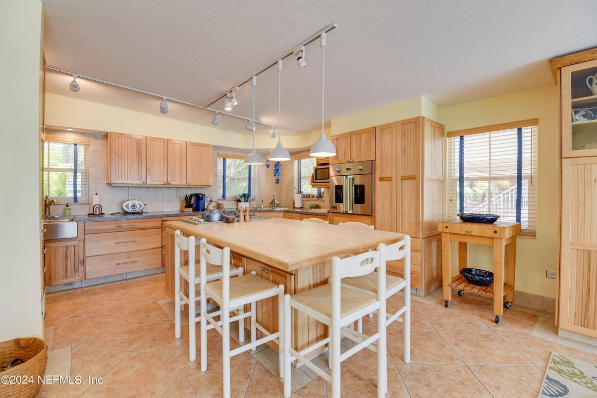 Interior, Kitchen, Pendant Lights, Stainless Steel Appliances