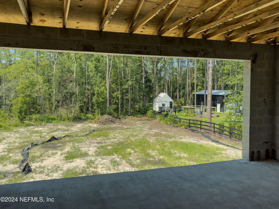 Backyard, Exterior