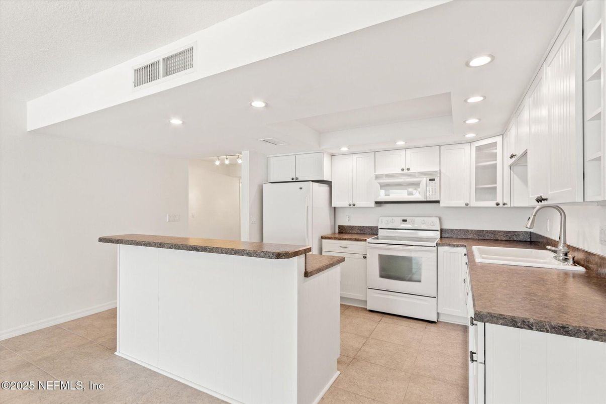 Interior, Kitchen, Recessed Lighting