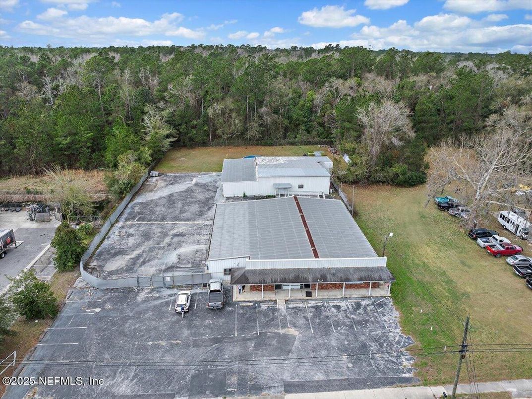 Exterior, Drone