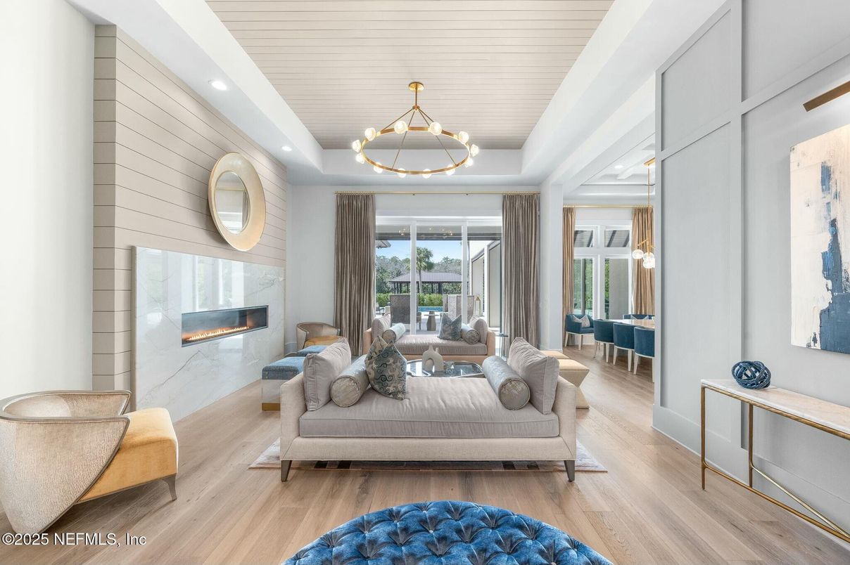 Fireplace, Interior, Living room, Pendant Lights, Recessed Lighting, Wood Texture Flooring