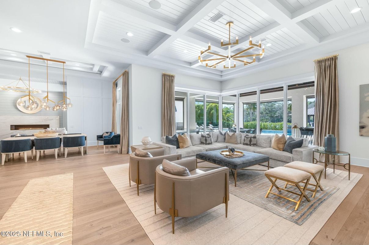 Dining room, Interior, Living room, Pendant Lights, Recessed Lighting, Wood Texture Flooring