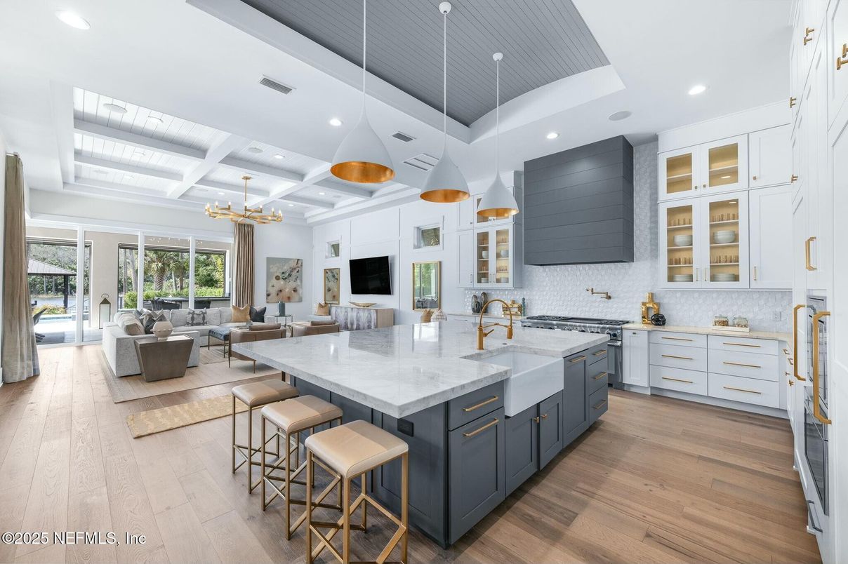 Interior, Kitchen, Living room, Pendant Lights, Recessed Lighting, Wood Texture Flooring