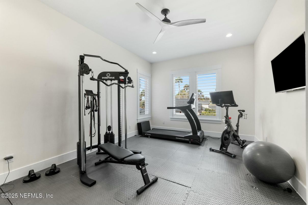 Fitness Equipment, Interior, Recessed Lighting