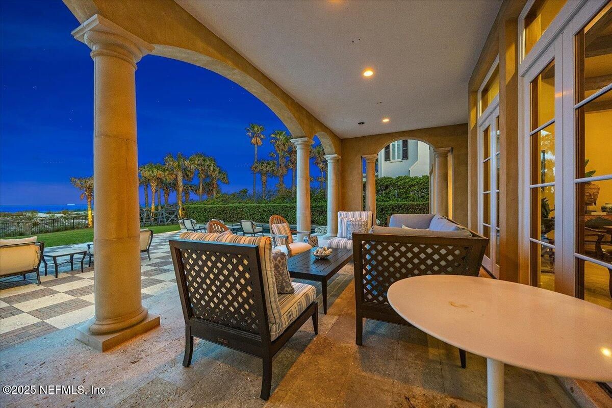 Exterior, Recessed Lighting