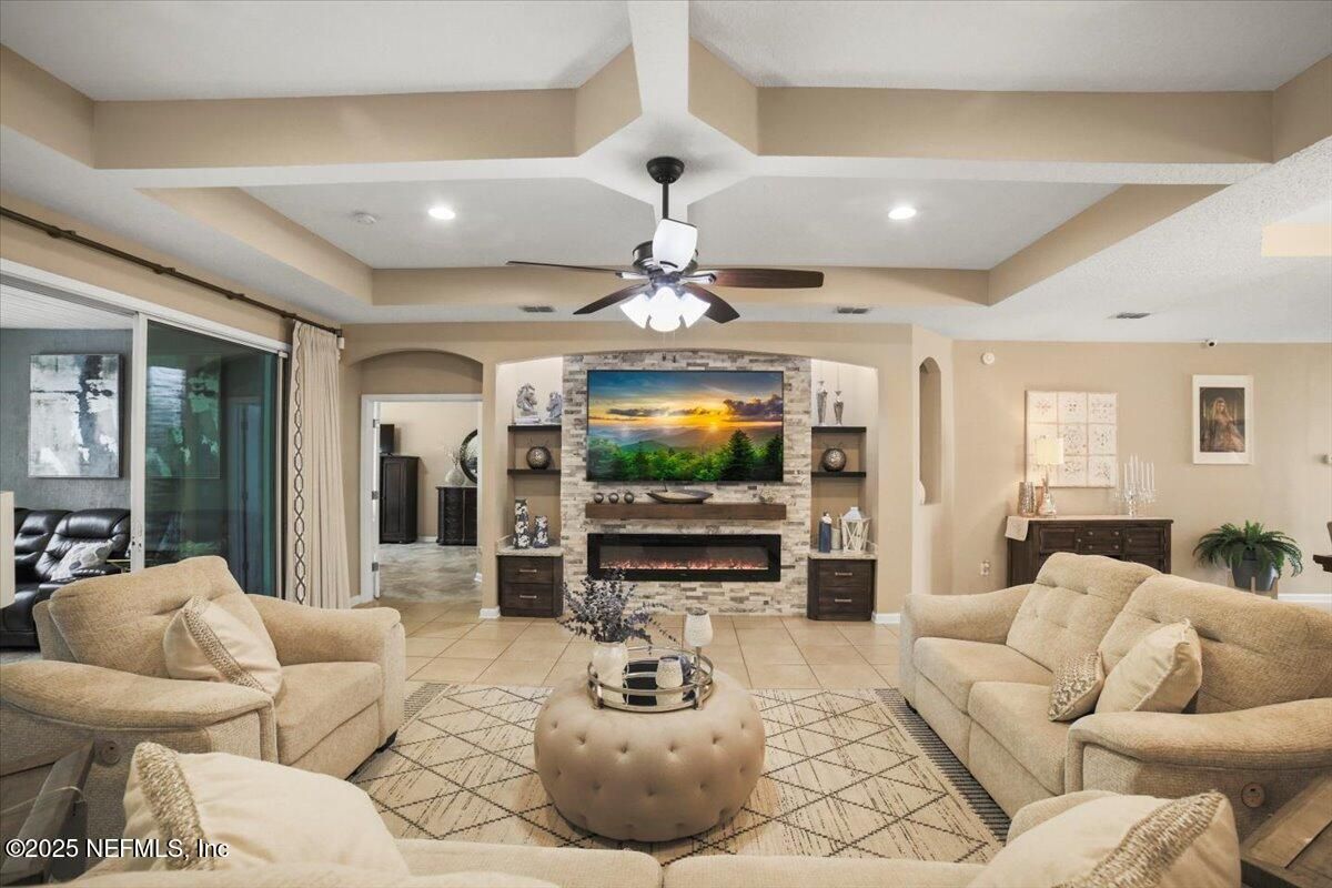 Fireplace, Interior, Living room, Recessed Lighting
