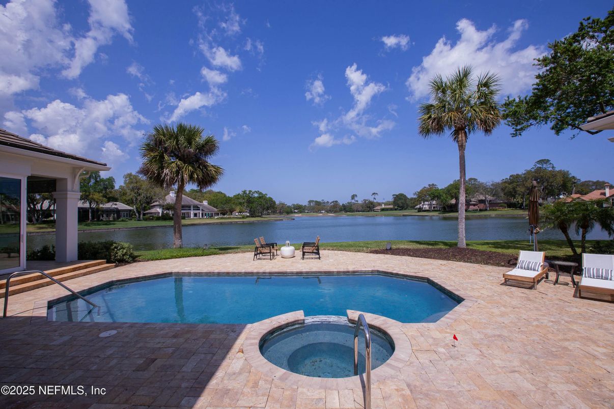 Exterior, Pool, Water