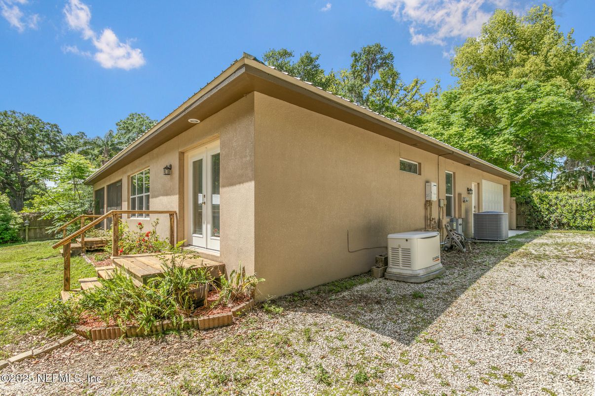 Backyard, Exterior