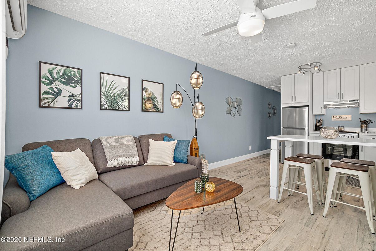 Interior, Kitchen, Living room, Pendant Lights, Stainless Steel Appliances, Wood Texture Flooring