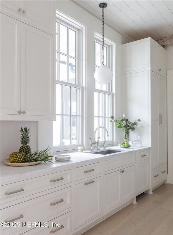Interior, Kitchen, Pendant Lights, Wood Texture Flooring