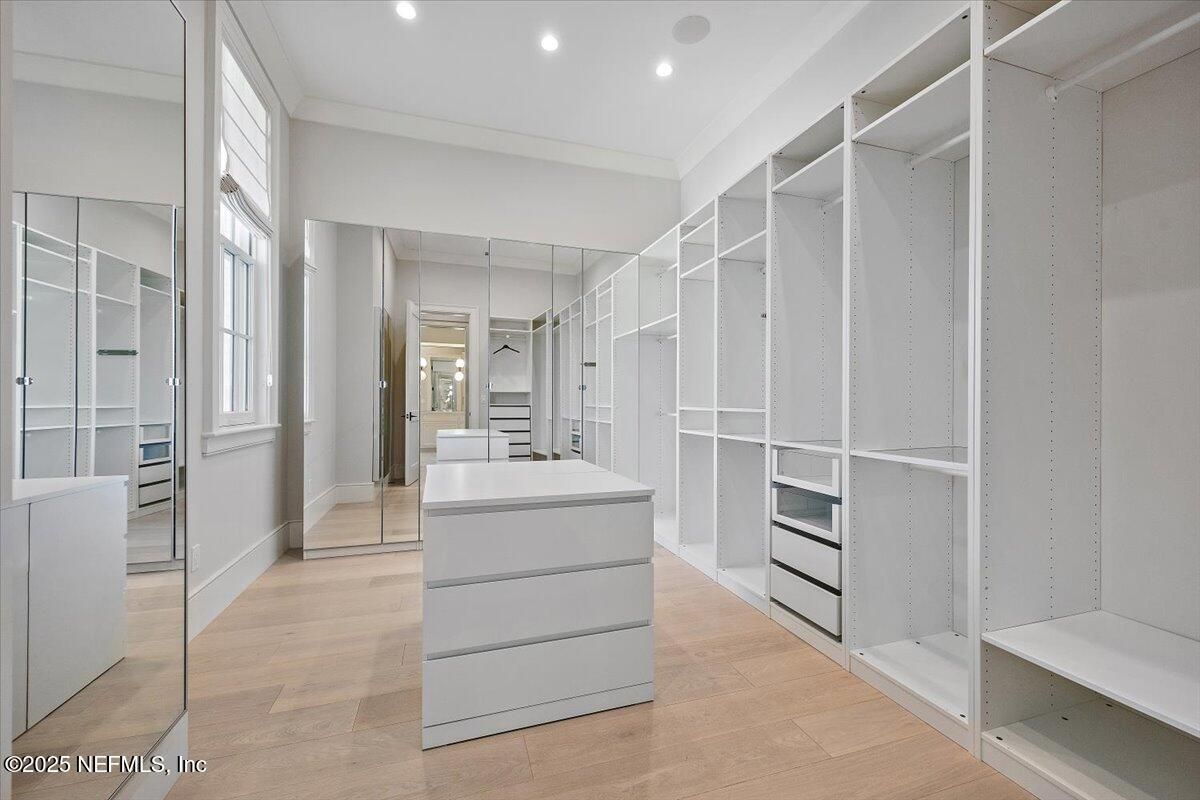 Interior, Recessed Lighting, Walk-in Closets, Wood Texture Flooring