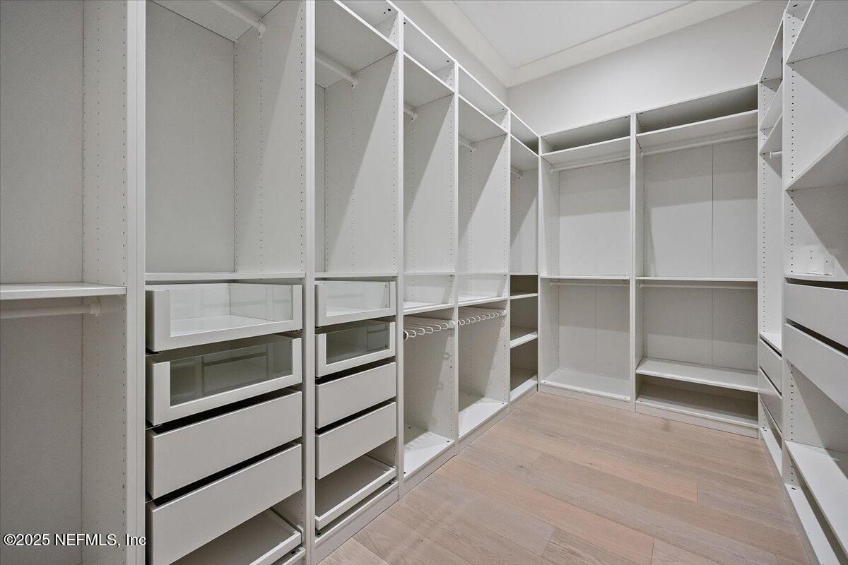Interior, Walk-in Closets, Wood Texture Flooring