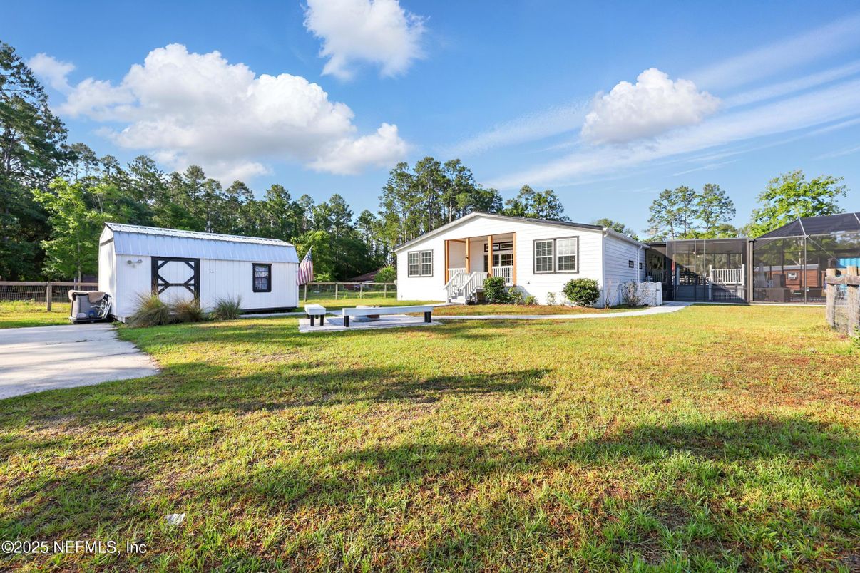 Backyard, Exterior