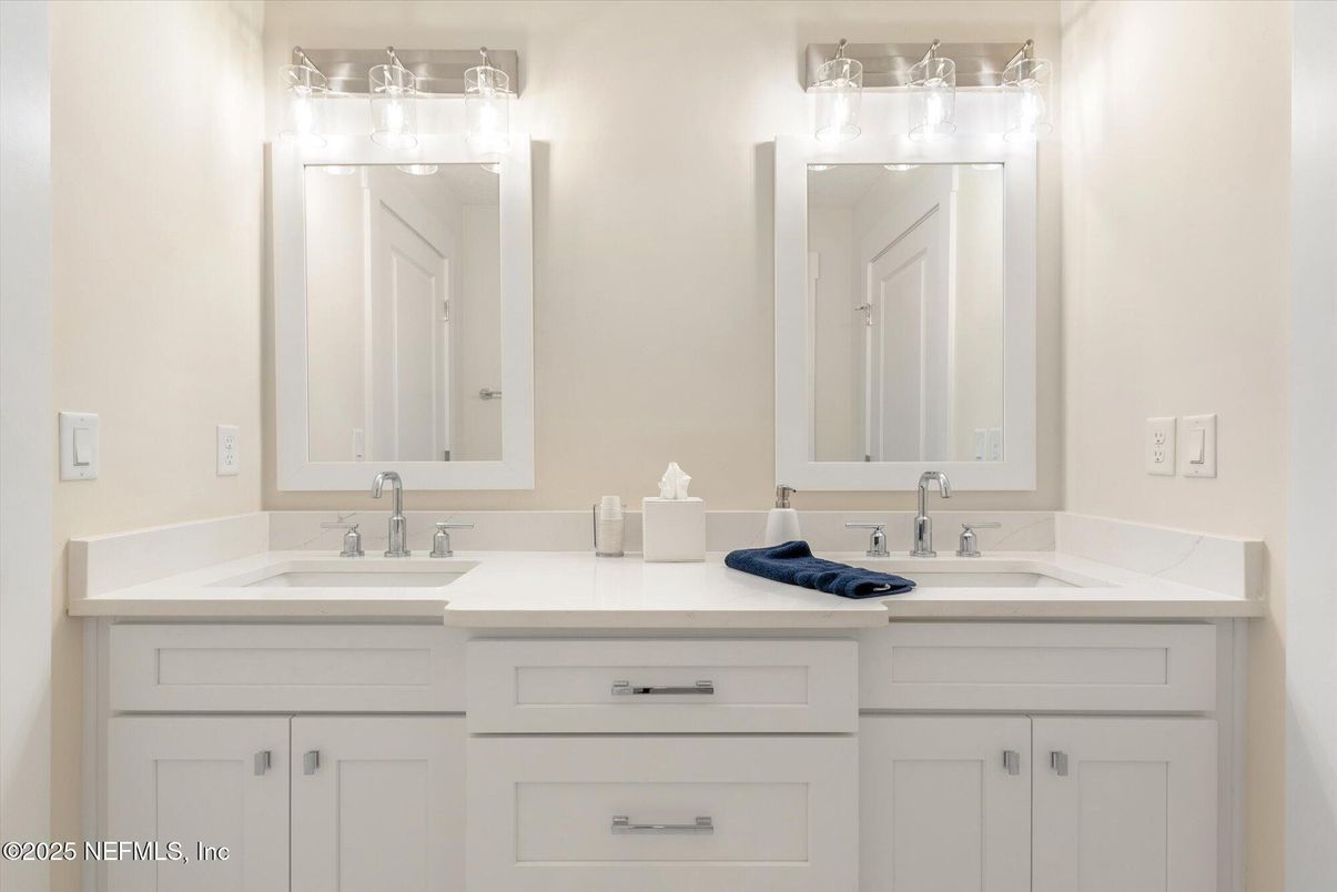 Bathroom, Dual Sink Vanities, Interior