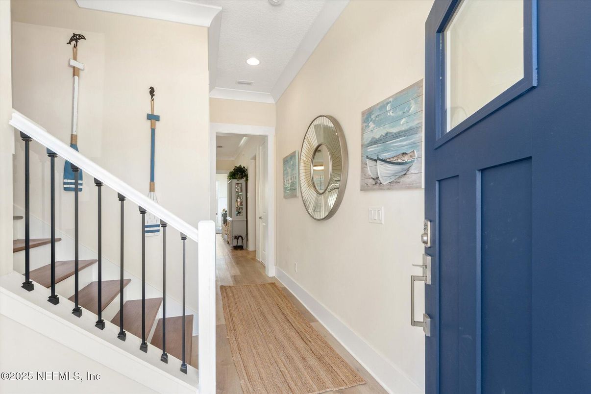 Interior, Recessed Lighting, Wood Texture Flooring