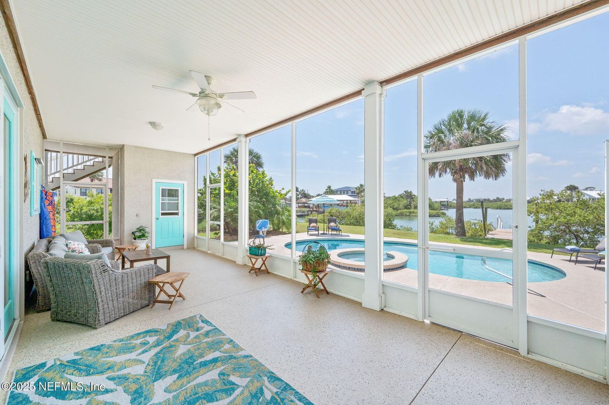 Interior, Pool, Sun Room, Water
