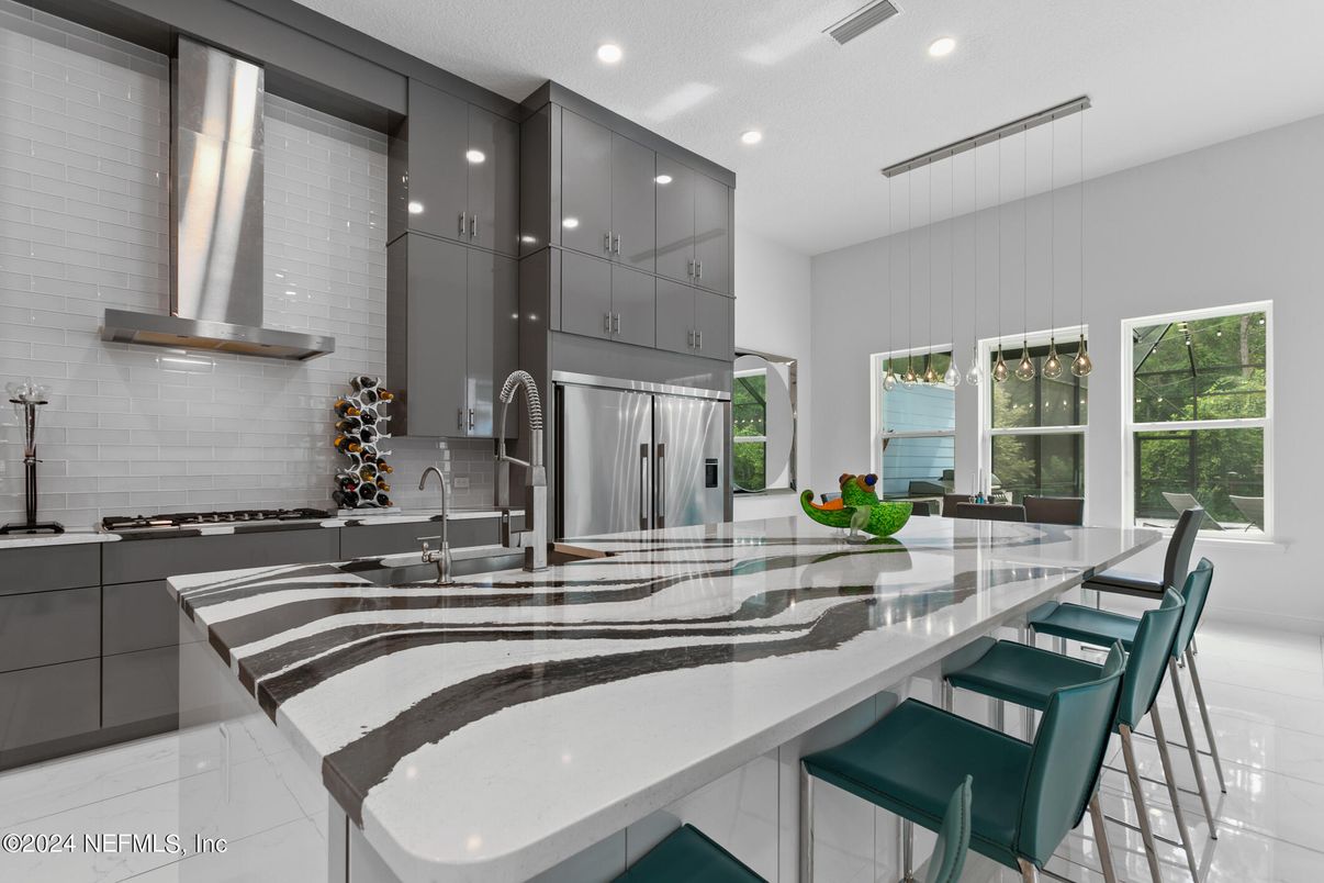 Dining room, Interior, Kitchen, Pendant Lights, Recessed Lighting, Stainless Steel Appliances, Water