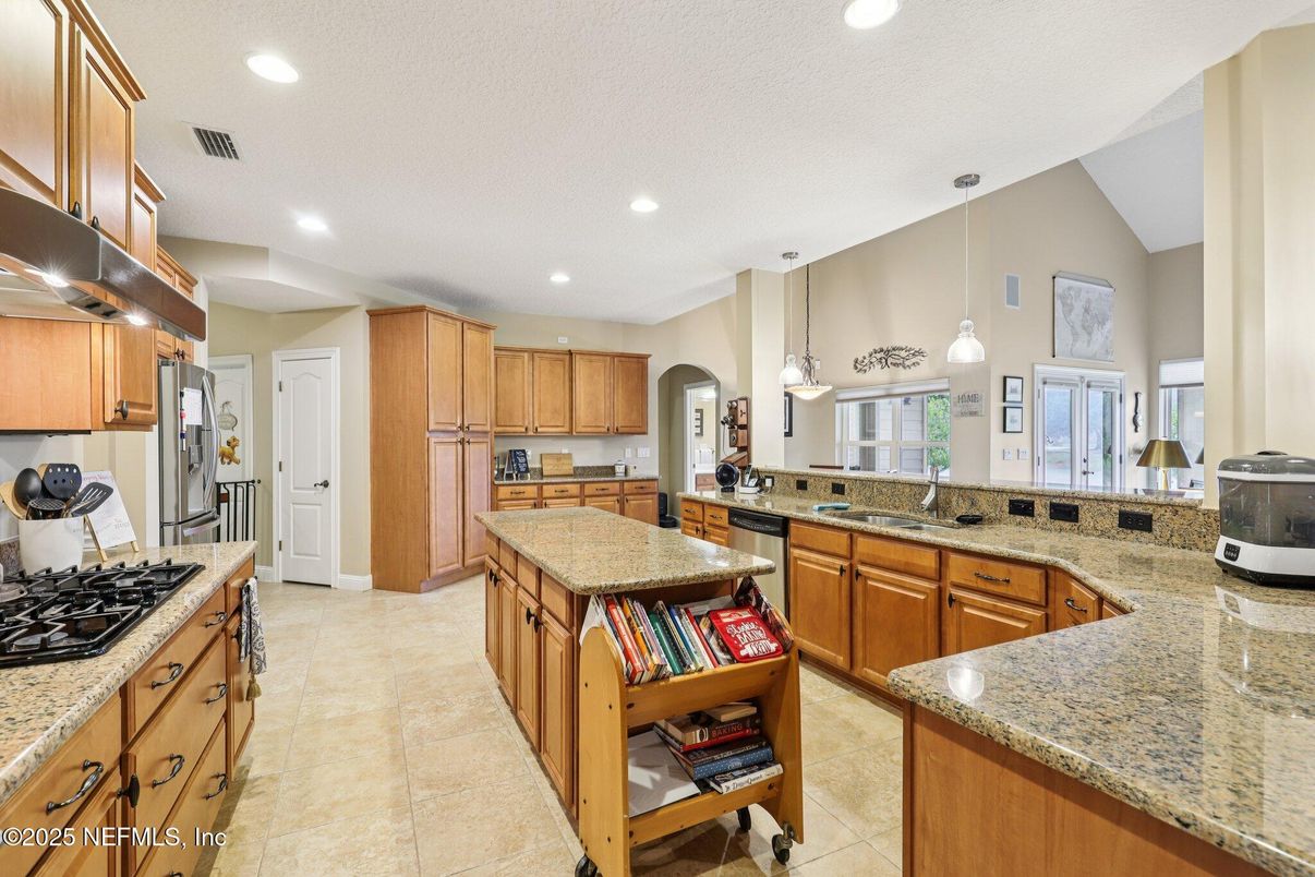 Interior, Kitchen, Pendant Lights, Recessed Lighting