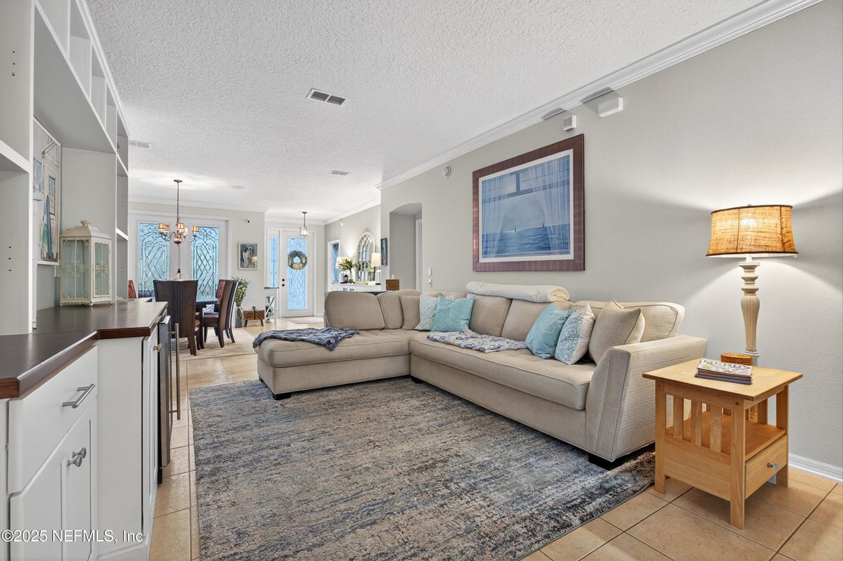 Dining room, Interior, Living room, Pendant Lights