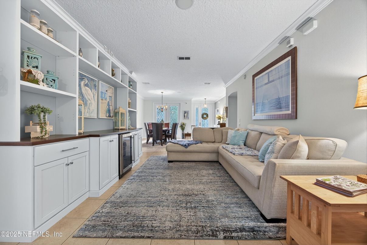 Dining room, Interior, Living room, Pendant Lights, Recessed Lighting
