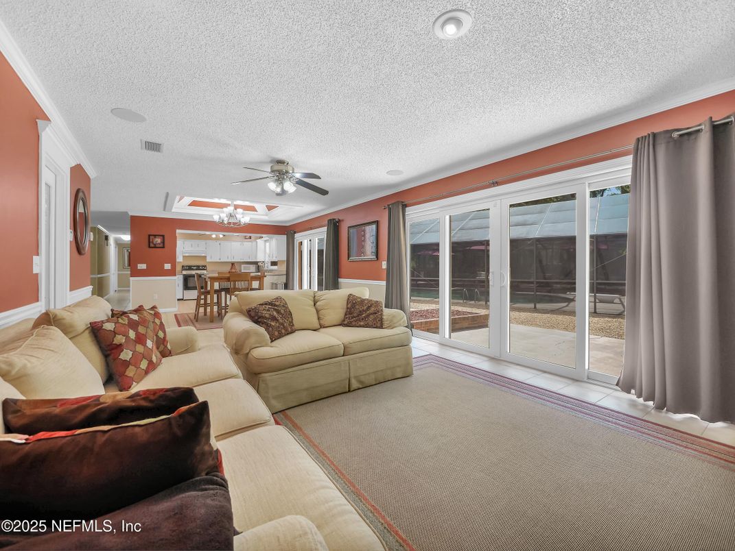 Dining room, Interior, Living room, Recessed Lighting