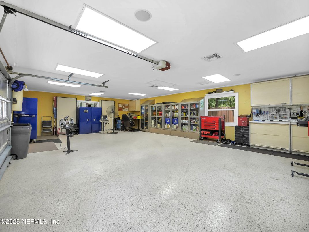 Fitness Equipment, Interior, Recessed Lighting