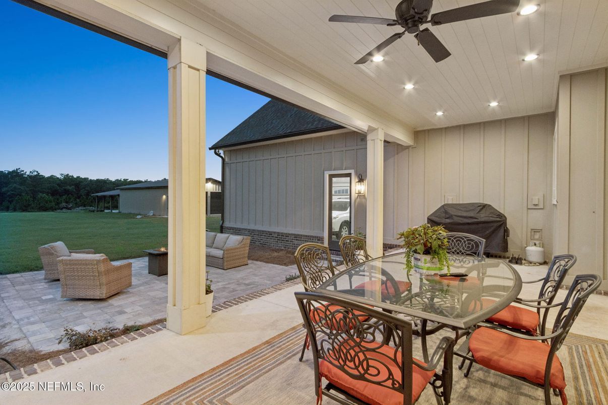 Backyard, Detached Garage, Exterior