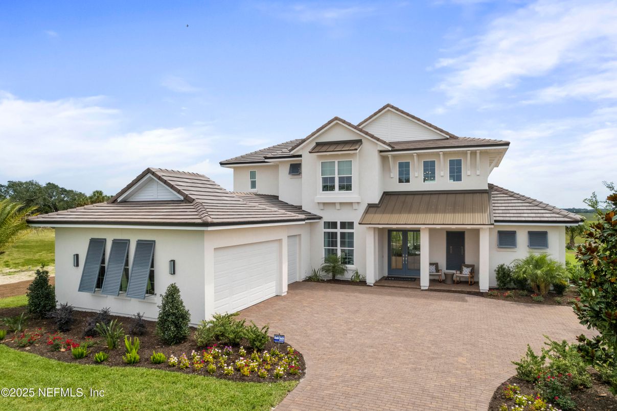 Attached, Exterior, Facade, Farmhouse