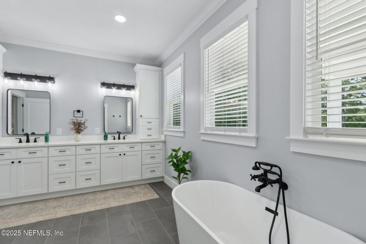 Bathroom, Dual Sink Vanities, Free Standing Baths, Interior, Recessed Lighting