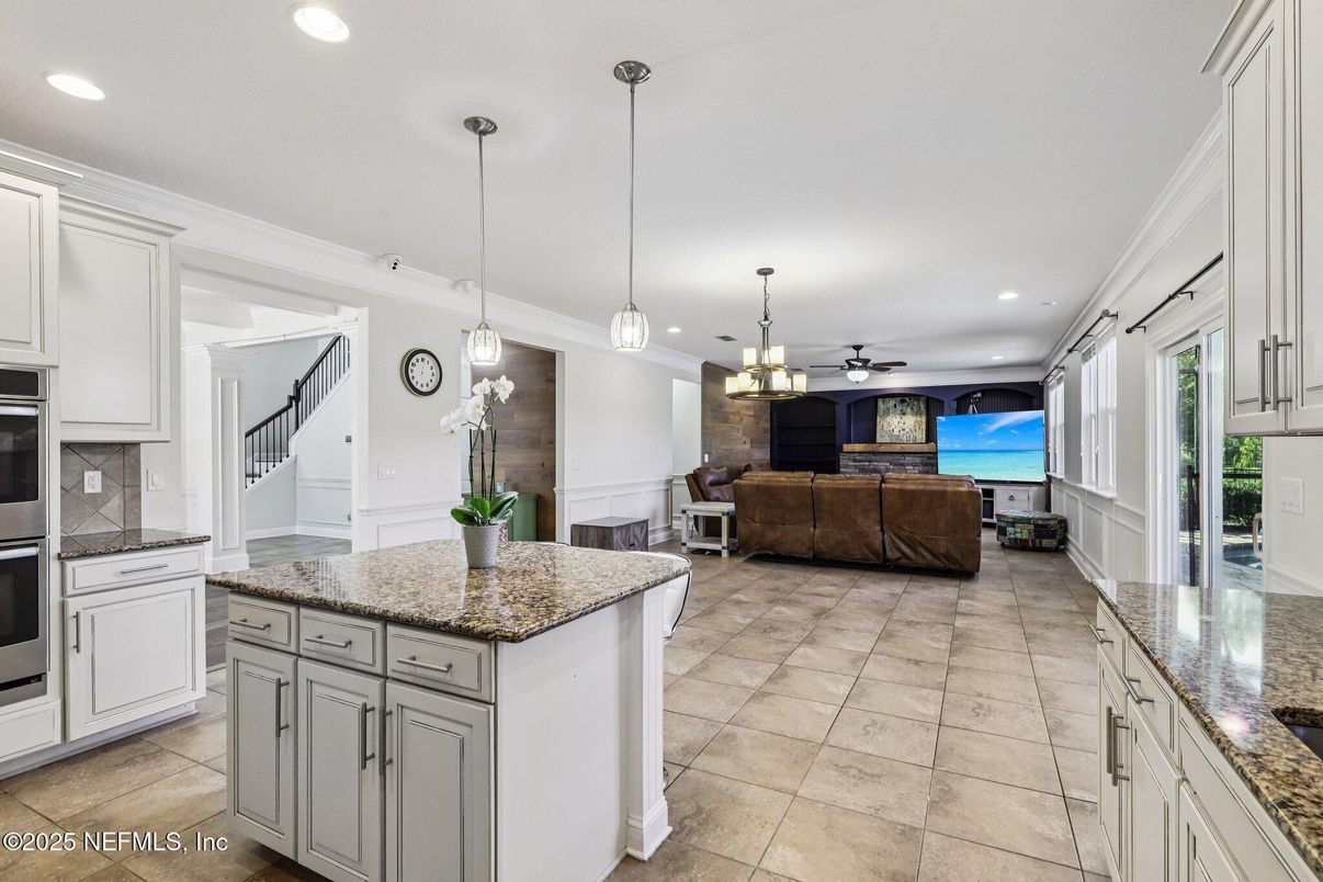 Interior, Kitchen, Living room, Pendant Lights, Recessed Lighting, Water